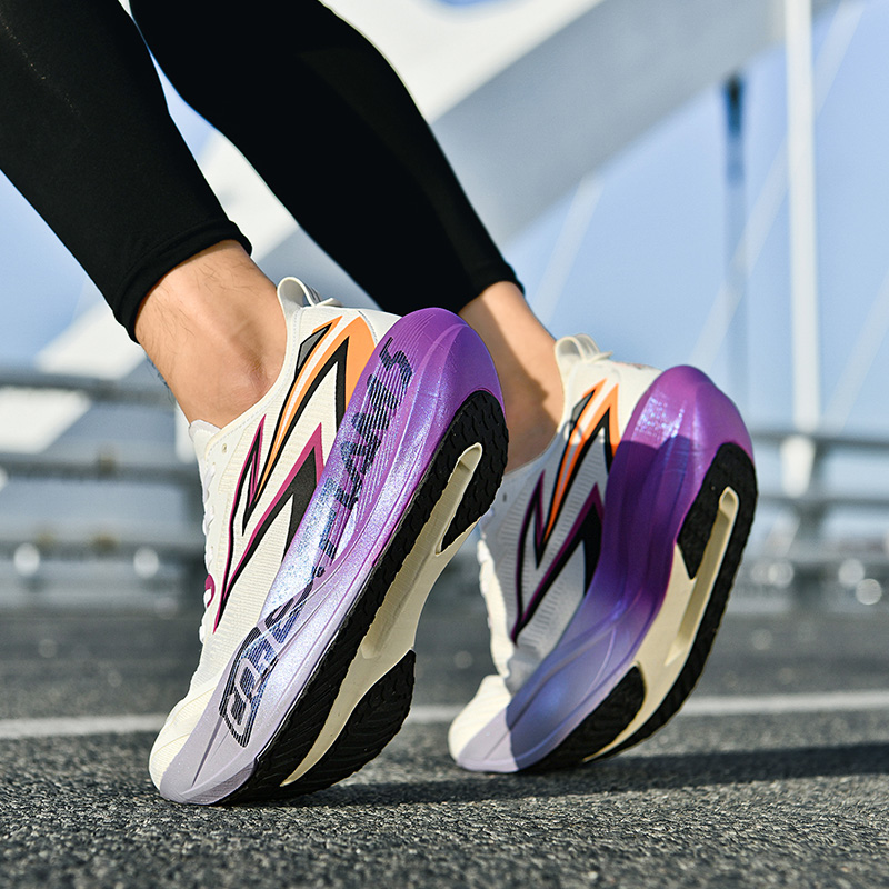 男性用ランニングシューズ カーボンプレート 特殊マラソンスポ - Breathable Mesh Athletic Shoes のレビューと価格