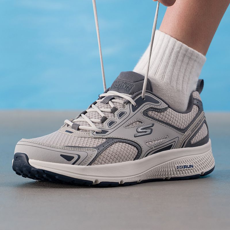スケッチャーズ メンズシューズ オリジナル ローカット 軽量 - Lightweight Road Running Shoes のレビューと価格
